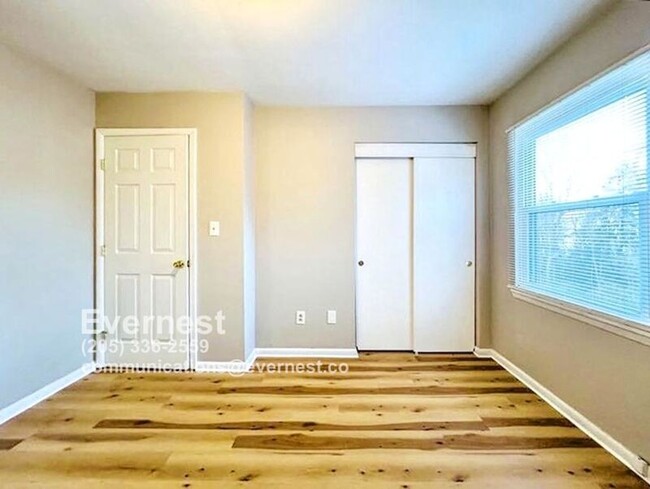 Building Photo - 203 Alpine Village Dr