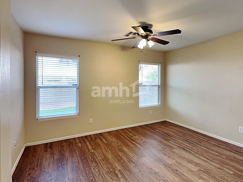 Building Photo - 6358 W Haleh Ave