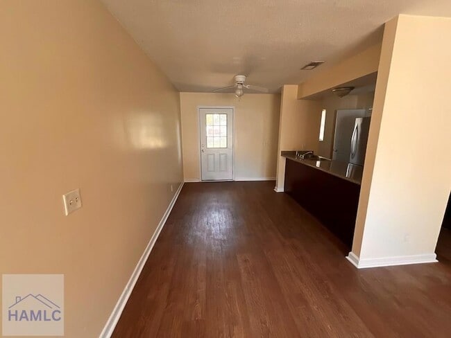 Building Photo - 928 Greenbriar Trial