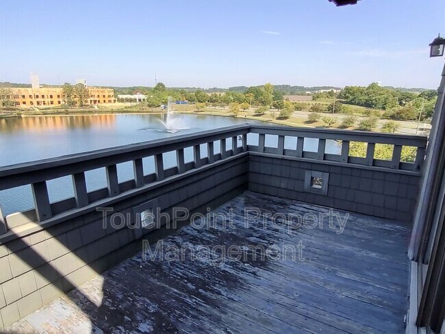 Building Photo - 9041 J M Keynes Dr