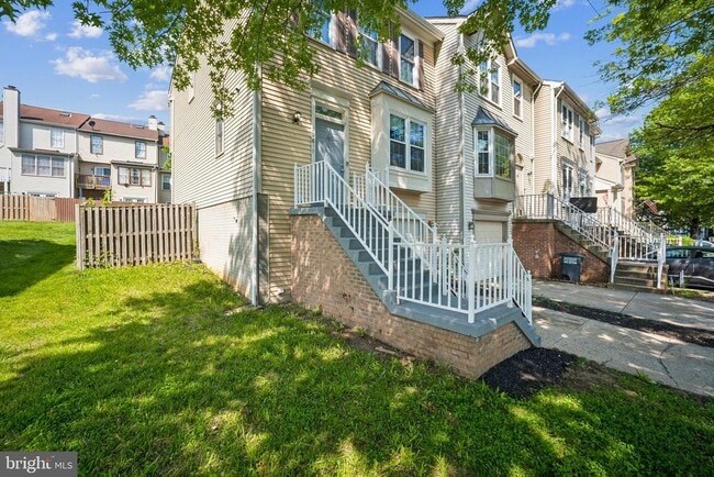 Building Photo - 10819 Campaign Ct