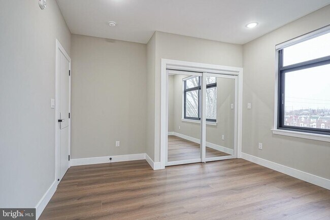 Building Photo - 4432 Wingate St