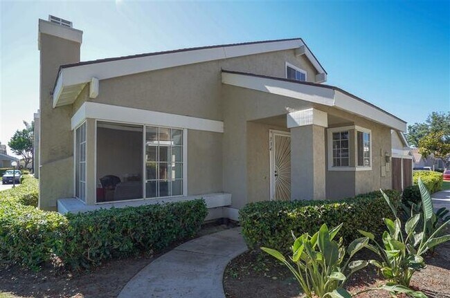 Building Photo - 334 Riverview Way