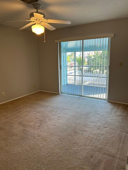 Bedroom #1 Master - 1376 Chesapeake Ave