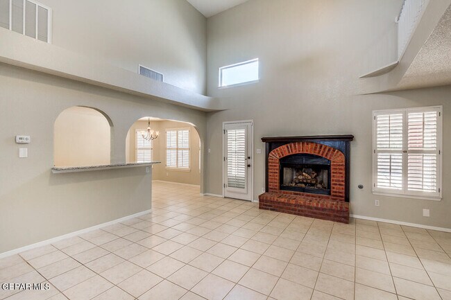 Building Photo - 6104 La Posta Dr
