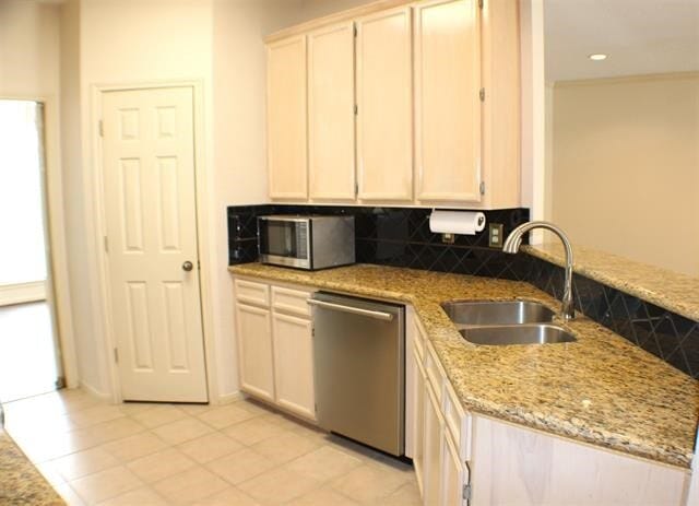 Building Photo - 7745 Pecan Dr