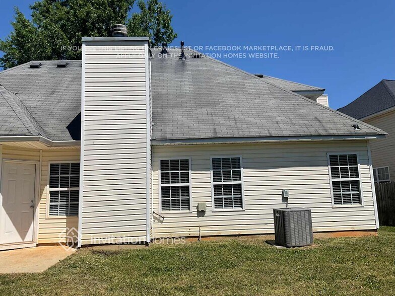 Building Photo - 2055 Registry Ct