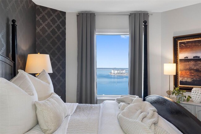 Building Photo - 5823 Bowen Daniel Dr