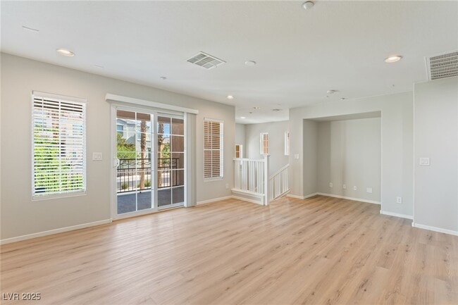 Building Photo - 9164 Enticing Ct