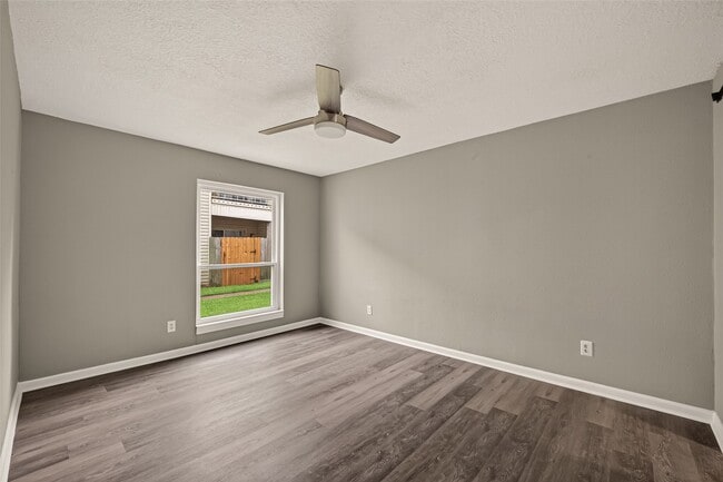 Building Photo - 7600 Emmett F Lowry Expy