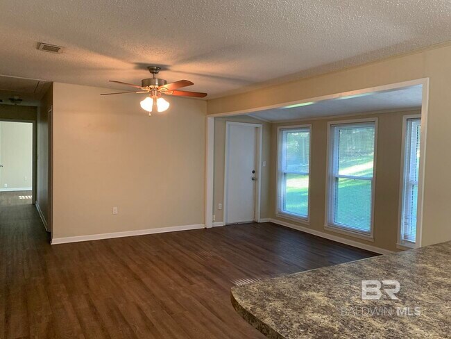 Building Photo - 22 Cavalry Cir