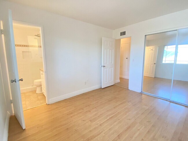 Building Photo - Beautiful Single Story Home Across From Ro...