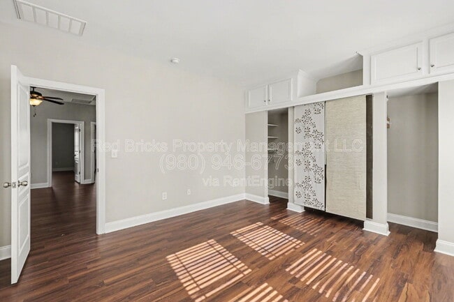 Building Photo - 2330 Bonterra Blvd