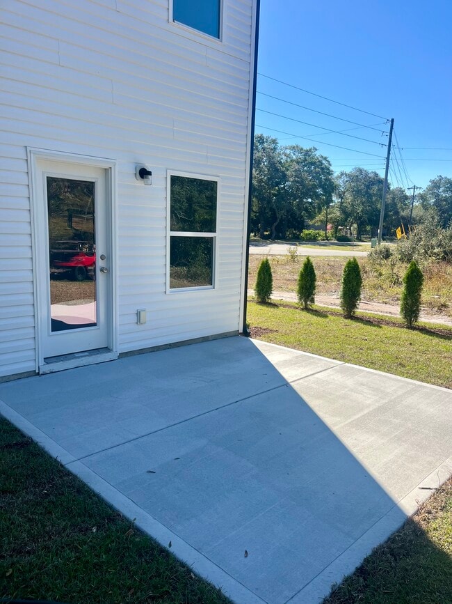 Building Photo - 3825 Sunset Harbor Rd SE