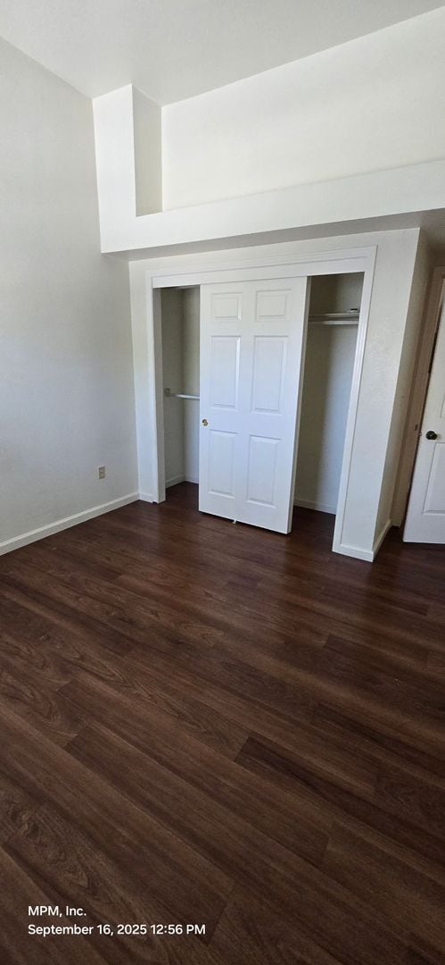 Building Photo - X41 Thomas Court (41,45,49)