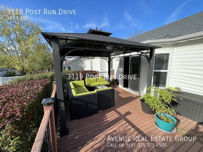 Building Photo - Charming 3-Bed, 3-Bath with 1822 Sq. Ft. i...