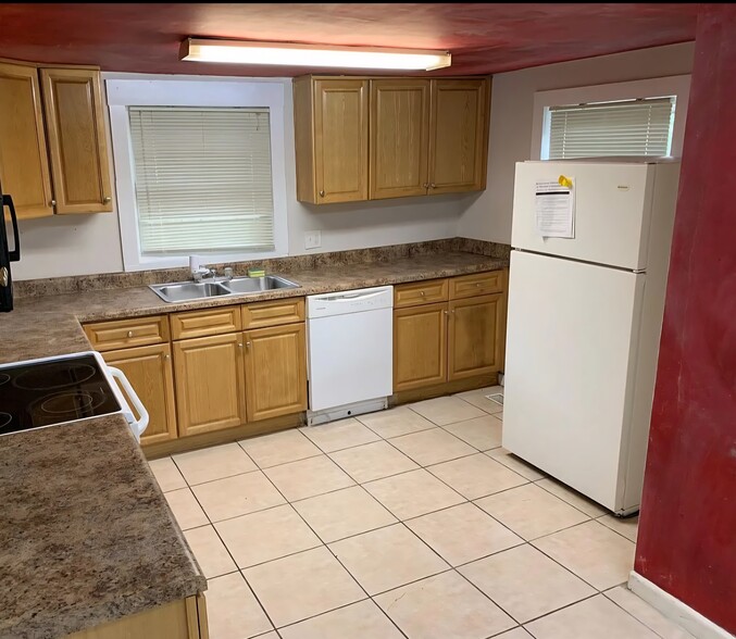 Building Photo - 109 Westridge Dr