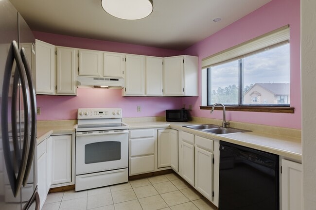 Building Photo - 284 Talisman Dr