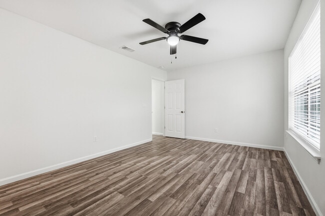 Building Photo - 403B Yancey St