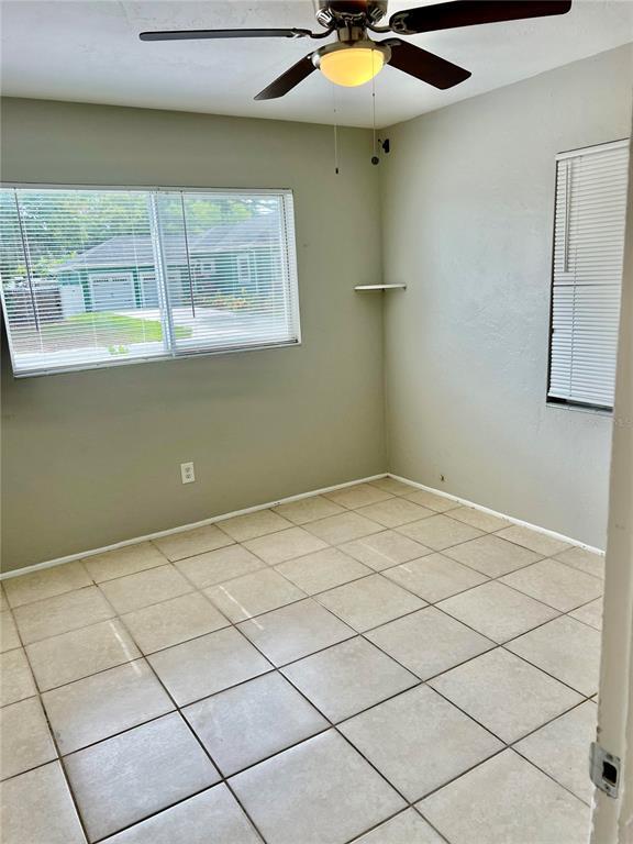 Building Photo - 7115 Orpine Dr N