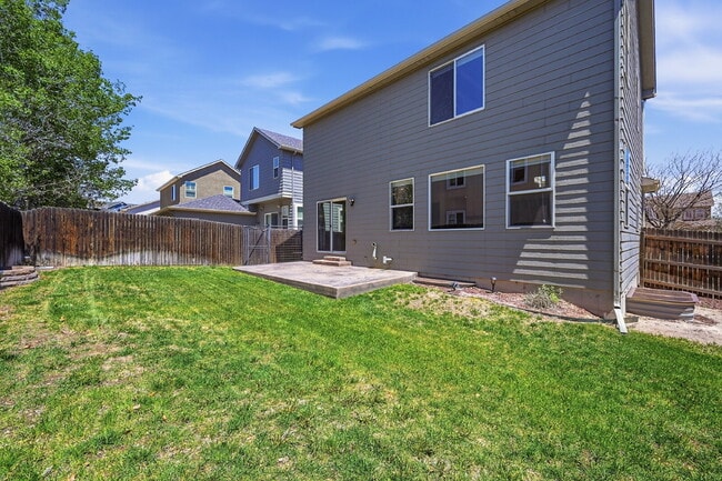 Building Photo - $2,640.95 with $300 off the first month's rent, 4 Beds - 3.5 Bath, Single Family Home in Colorado...
