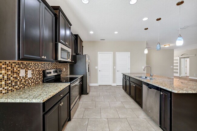 Building Photo - 4512 Linwood Trace Ln