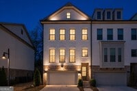 Building Photo - 413 Bishop Ln