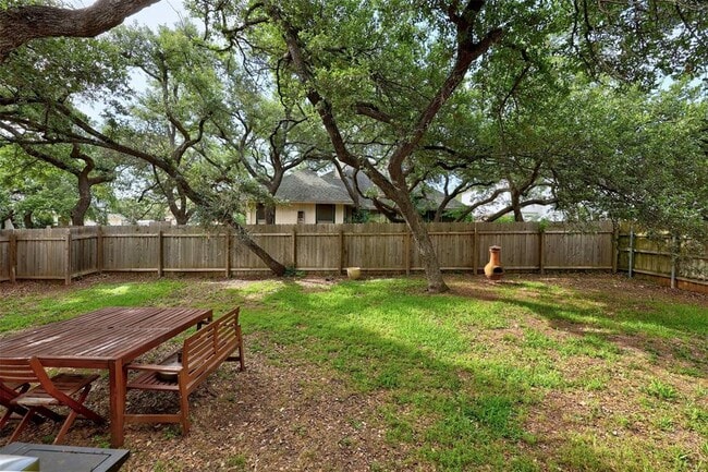 Building Photo - 1700 Palmetto Dr