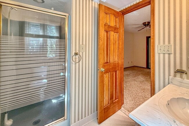 Building Photo - 12182 Heron Dr