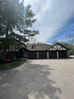 Primary Photo - 5 Highwood Ct
