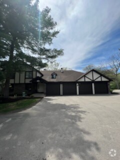 Building Photo - 5 Highwood Ct