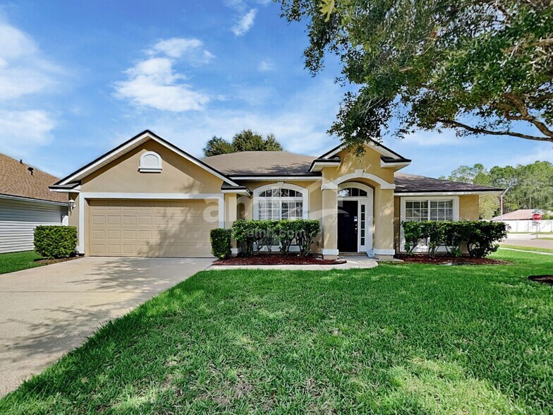 Primary Photo - 9213 Prosperity Lake Dr