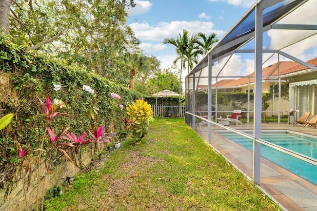 Building Photo - 387 Kelsey Park Dr