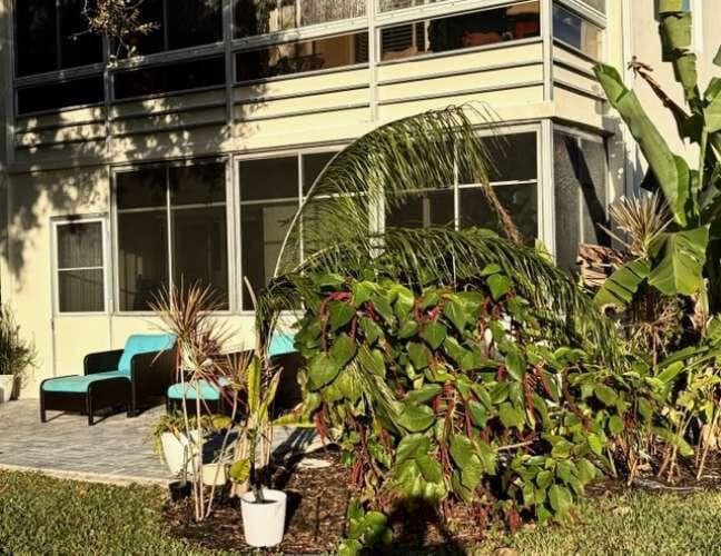 Building Photo - 433 Durham O