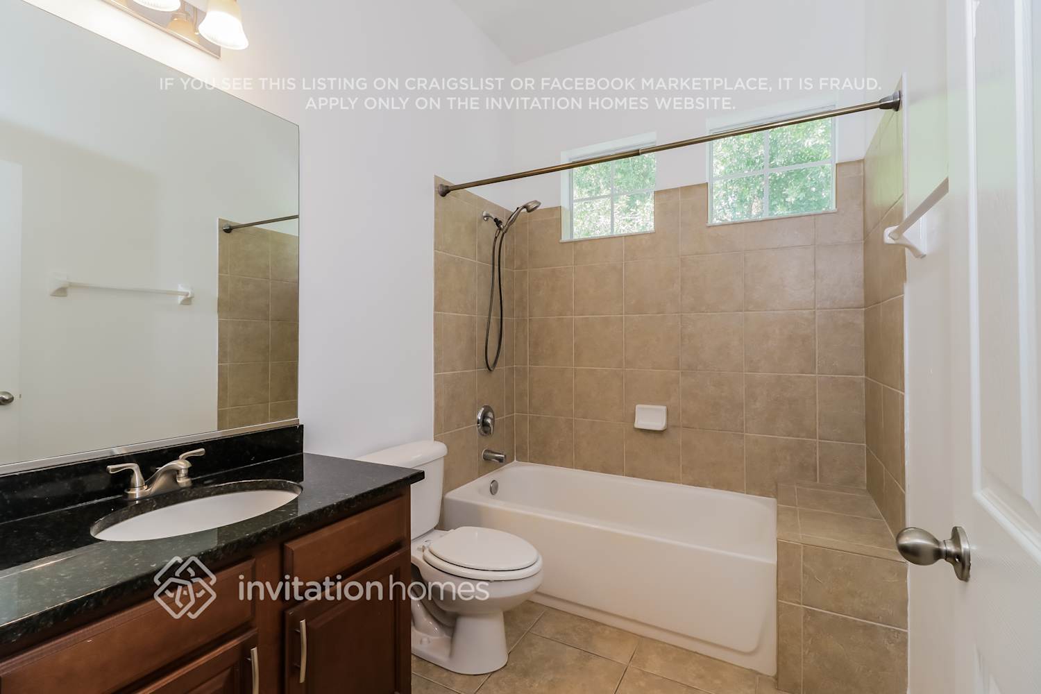 Building Photo - 7571 Tamarind Ave