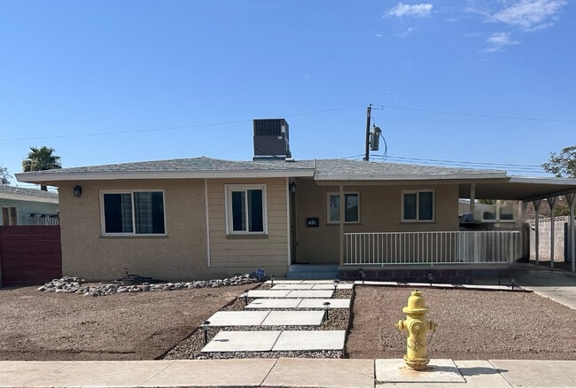 Primary Photo - 1040 Canosa Ave