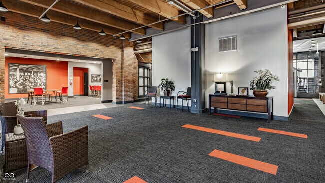 Building Photo - 430 N Park Ave
