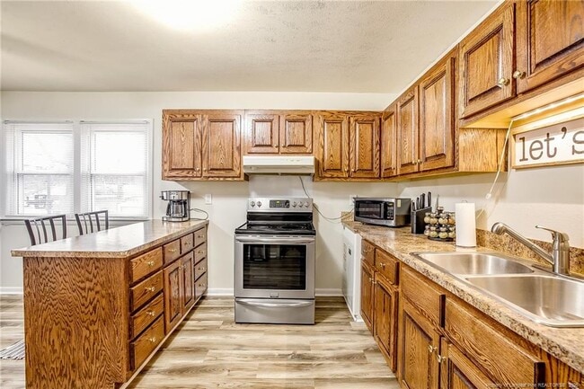 Building Photo - 6132 Dandy Loop Rd