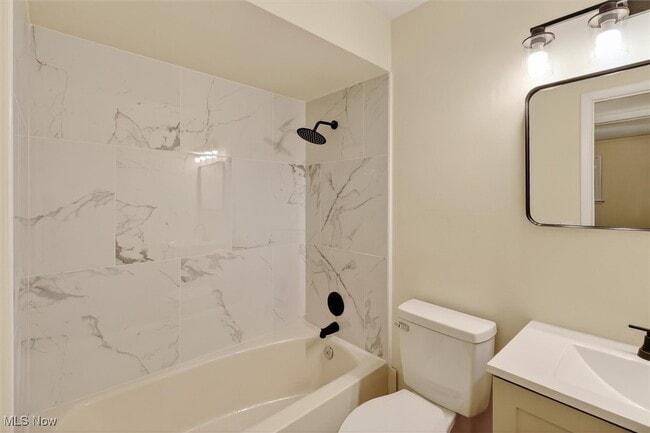 Building Photo - 5969 Marra Dr