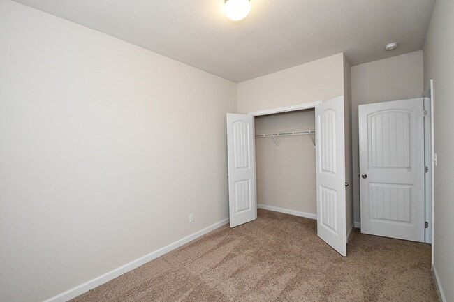Building Photo - MOVE-IN READY Carolina Forest