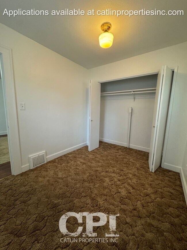 Building Photo - 1529 20th Ave