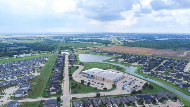 Building Photo - 388 Kendall Crest Dr