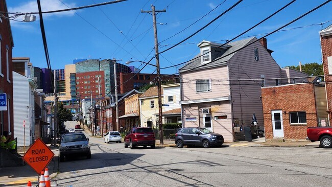 Building Photo - 4600 Friendship Ave