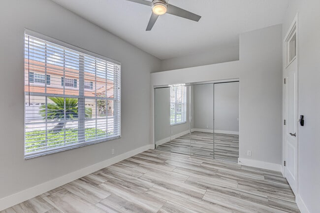 Building Photo - 146 Monterey Pointe Dr