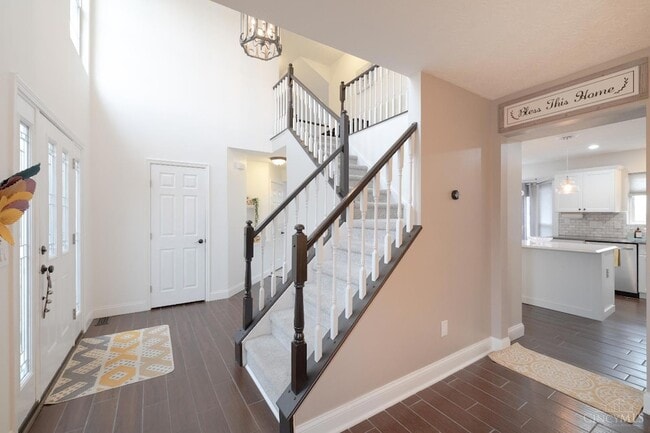 Building Photo - 8272 Lee Ct