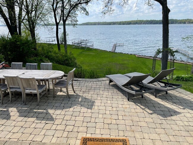Building Photo - House on Lake Mendota
