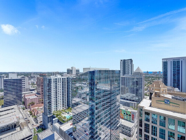Building Photo - 100 E Las Olas Blvd
