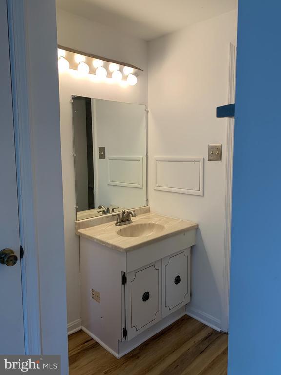 Building Photo - 10226 Quiet Pond Terrace