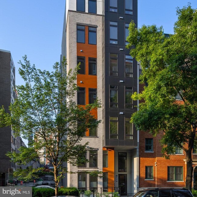Building Photo - 1208 M St NW