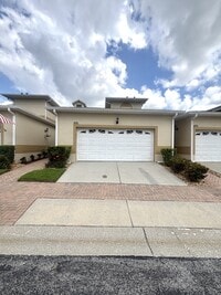 Building Photo - 13220 Fountainbleau Dr